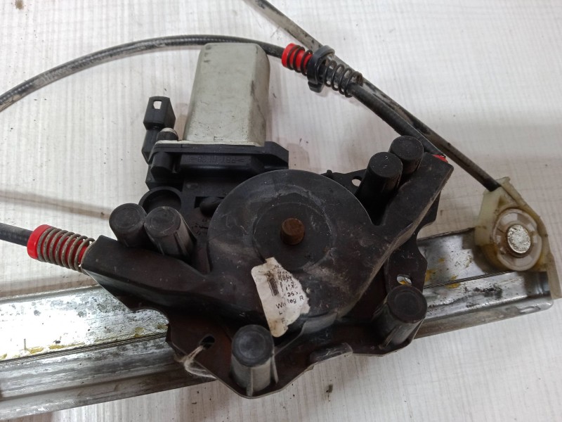 Recambio de elevalunas electrico delantero derecho para ford fiesta v (jh_, jd_) 1.6 tdci referencia OEM IAM   