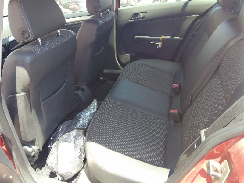 opel astra h classic hatchback (a04) del año 2009