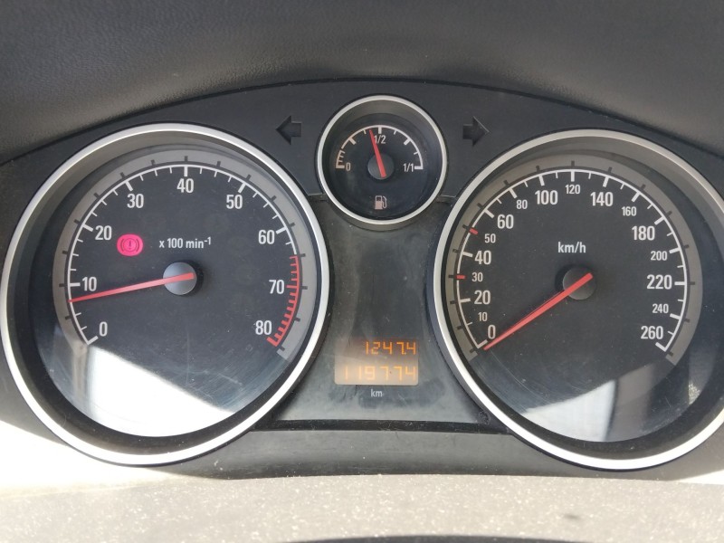 opel astra h classic hatchback (a04) del año 2009
