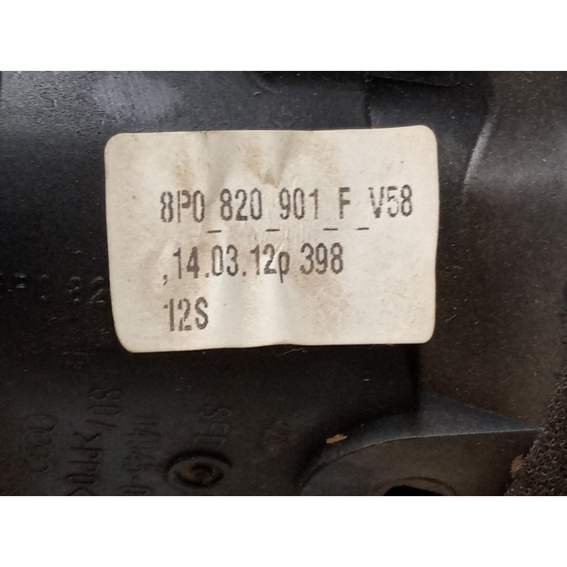 Recambio de aireador central izquierdo para audi a3 sportback (8pa) 1.6 tdi referencia OEM IAM 8P0820901  