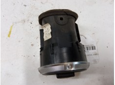 Recambio de aireador central derecho para audi a3 sportback (8pa) 1.6 tdi referencia OEM IAM 8P0820901   2