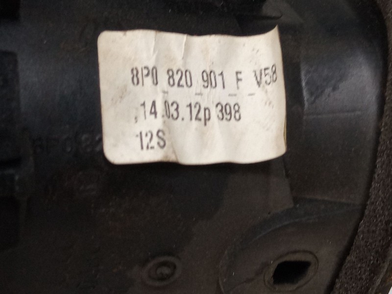 Recambio de aireador central derecho para audi a3 sportback (8pa) 1.6 tdi referencia OEM IAM 8P0820901  