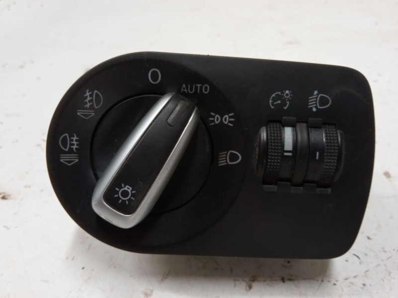 Recambio de conmutador de luces para audi a3 sportback (8pa) 1.6 tdi referencia OEM IAM 8P1941531  