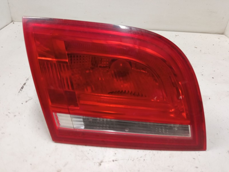 Recambio de piloto trasero porton izquierdo para audi a3 sportback (8pa) 1.6 tdi referencia OEM IAM 8P4945093  