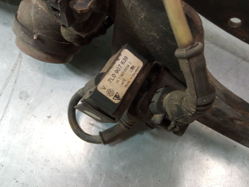 Recambio de amortiguador neumatico delantero derecho para volkswagen touareg (7la, 7l6, 7l7) 2.5 r5 tdi referencia OEM IAM   