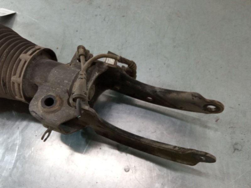 Recambio de amortiguador neumatico delantero izquierdo para volkswagen touareg (7la, 7l6, 7l7) 2.5 r5 tdi referencia OEM IAM 7L6