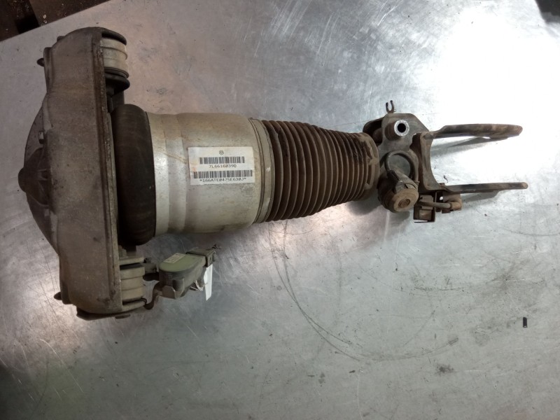 Recambio de amortiguador neumatico delantero izquierdo para volkswagen touareg (7la, 7l6, 7l7) 2.5 r5 tdi referencia OEM IAM 7L6