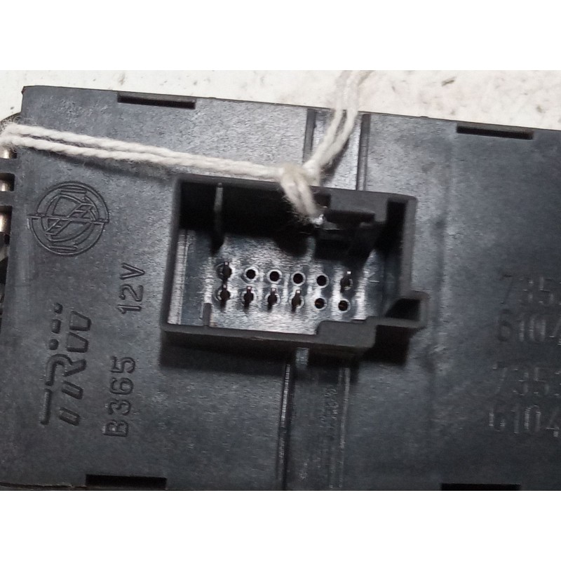 Recambio de regulador altura luces para fiat grande punto (199_) 1.4 (199axb11, 199axb1a, 199bxb1a, 199axl1a) referencia OEM IAM