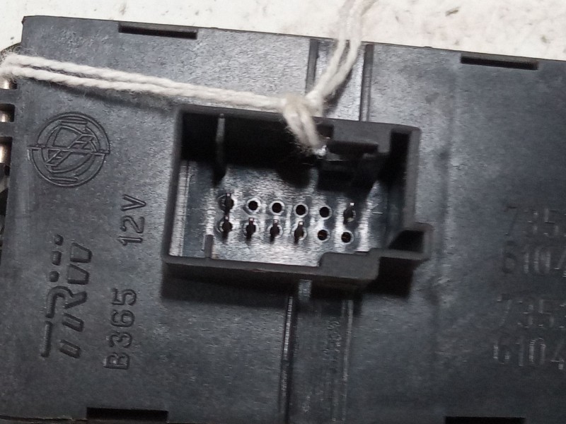 Recambio de regulador altura luces para fiat grande punto (199_) 1.4 (199axb11, 199axb1a, 199bxb1a, 199axl1a) referencia OEM IAM