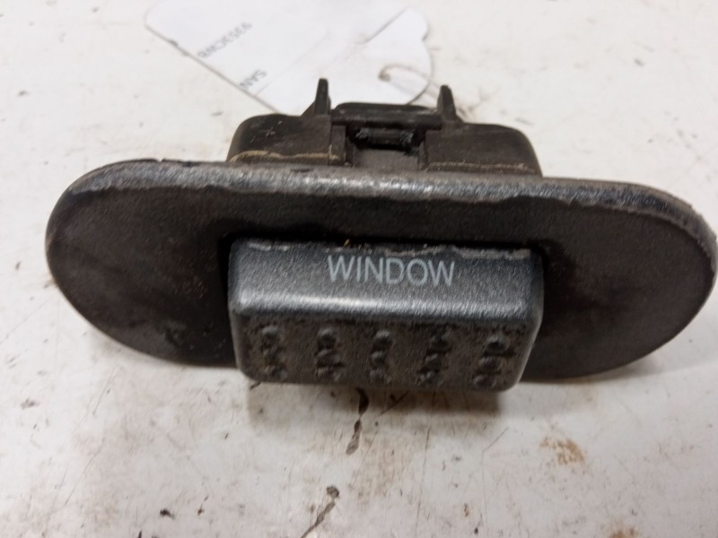 Recambio de maneta exterior porton para hyundai santa fé i furgoneta/suv (sm) 2.4 4x4 referencia OEM IAM   