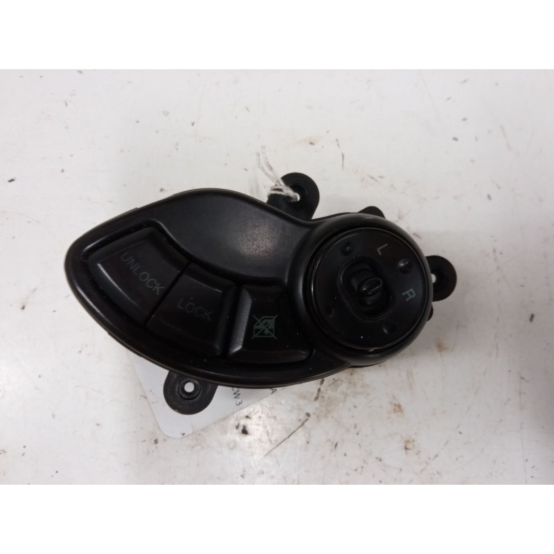 Recambio de mando retrovisor para hyundai santa fé i furgoneta/suv (sm) 2.4 4x4 referencia OEM IAM 9353026000  