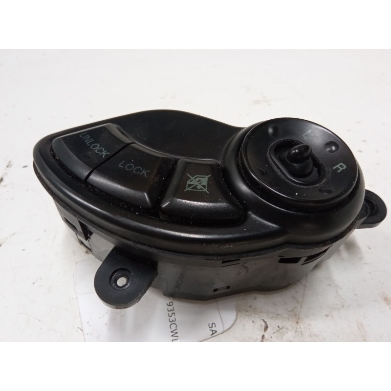 Recambio de mando retrovisor para hyundai santa fé i furgoneta/suv (sm) 2.4 4x4 referencia OEM IAM 9353026000  