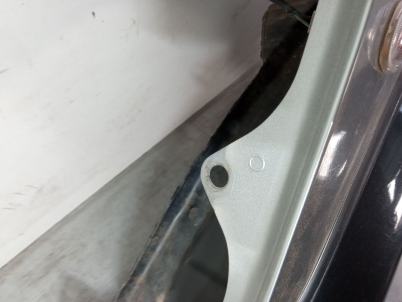 Recambio de aleta delantera derecha para mitsubishi montero sport i (k7_, k9_) 2.5 td (k94w, k74t) referencia OEM IAM   