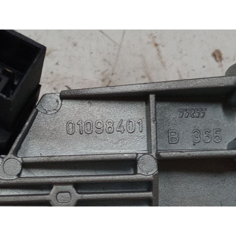 Recambio de clausor para fiat grande punto (199_) 1.4 (199axb11, 199axb1a, 199bxb1a, 199axl1a) referencia OEM IAM 51813197  