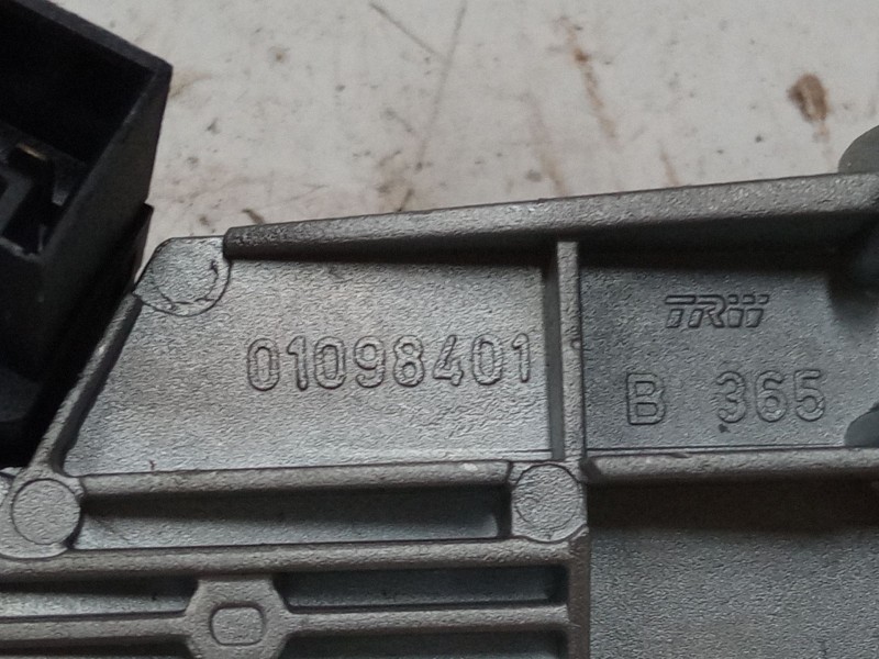 Recambio de clausor para fiat grande punto (199_) 1.4 (199axb11, 199axb1a, 199bxb1a, 199axl1a) referencia OEM IAM 51813197  