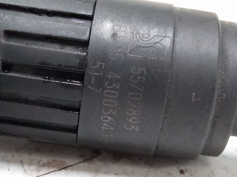 Recambio de bomba limpiaparabrisas para fiat grande punto (199_) 1.4 (199axb11, 199axb1a, 199bxb1a, 199axl1a) referencia OEM IAM