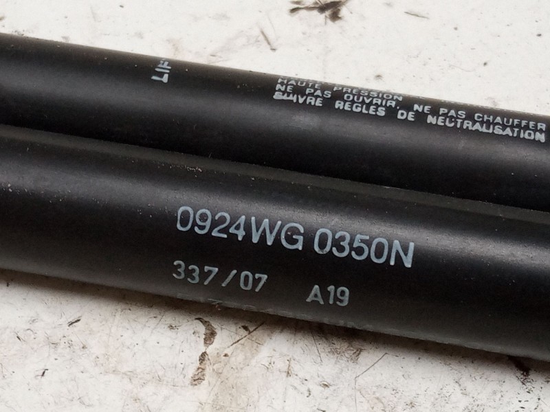 Recambio de amortiguadores malet/porton para fiat grande punto (199_) 1.4 (199axb11, 199axb1a, 199bxb1a, 199axl1a) referencia OE