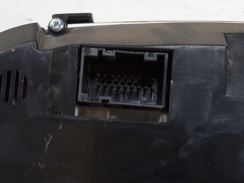 Recambio de cuadro instrumentos para fiat grande punto (199_) 1.4 (199axb11, 199axb1a, 199bxb1a, 199axl1a) referencia OEM IAM 51