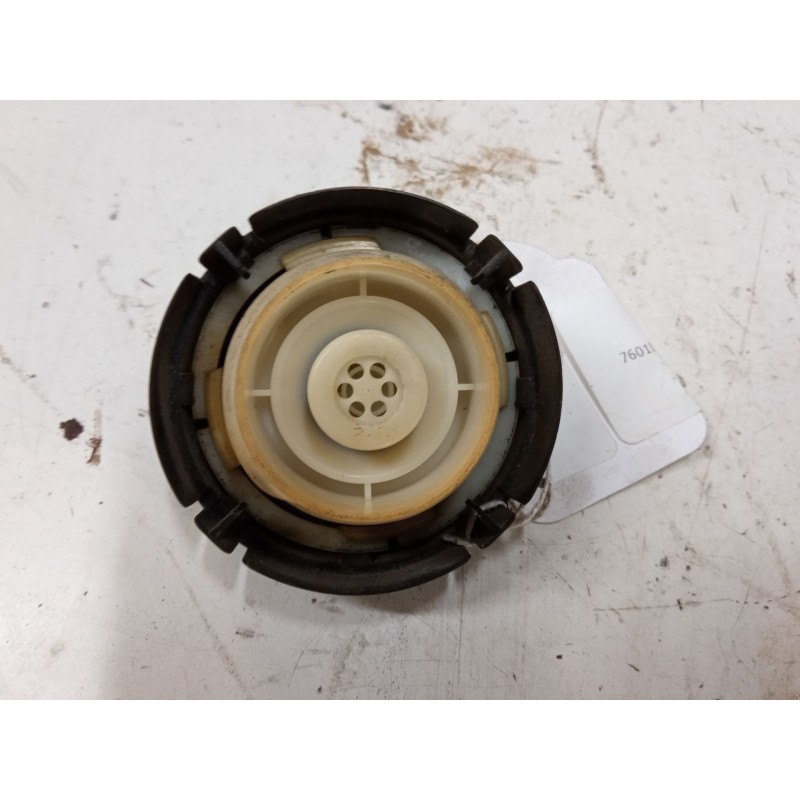 Recambio de tapon combustible para mitsubishi montero sport i (k7_, k9_) 2.5 td (k94w, k74t) referencia OEM IAM   