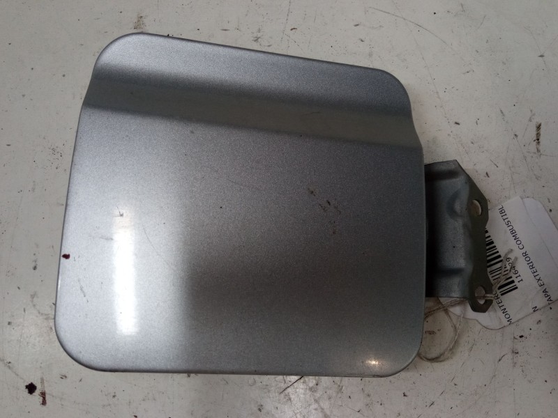 Recambio de tapa exterior combustible para mitsubishi montero sport i (k7_, k9_) 2.5 td (k94w, k74t) referencia OEM IAM   