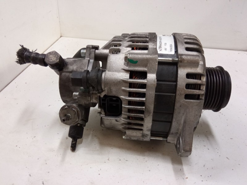 Recambio de alternador para opel astra h station wagon (a04) 1.7 cdti (l35) referencia OEM IAM   