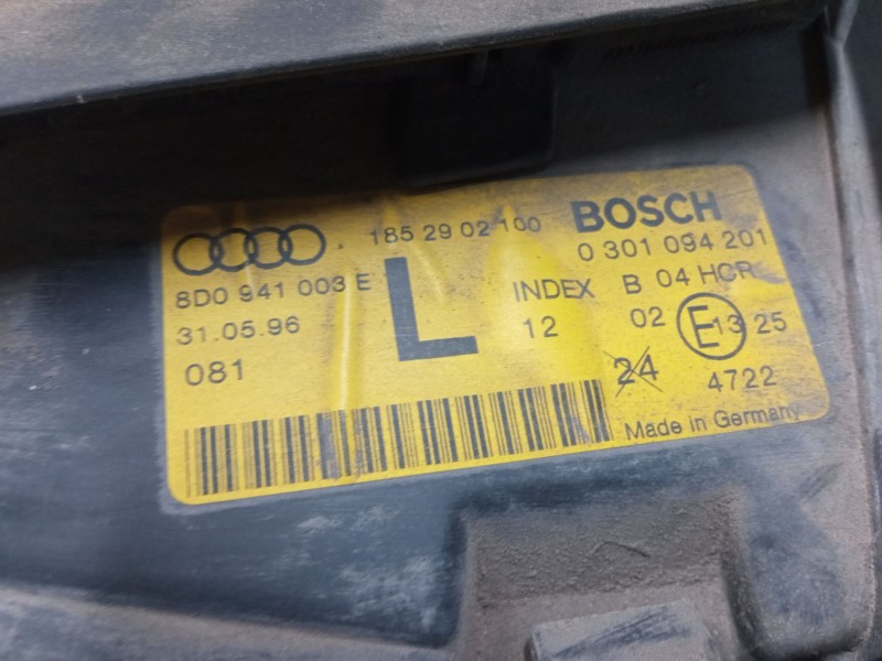 Recambio de faro izquierdo para audi a4 b5 avant (8d5) 1.8 referencia OEM IAM 8D0941003  