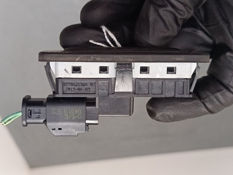 Recambio de maneta exterior electrica porton para peugeot 208 i (ca_, cc_) 1.2 vti 82 referencia OEM IAM   