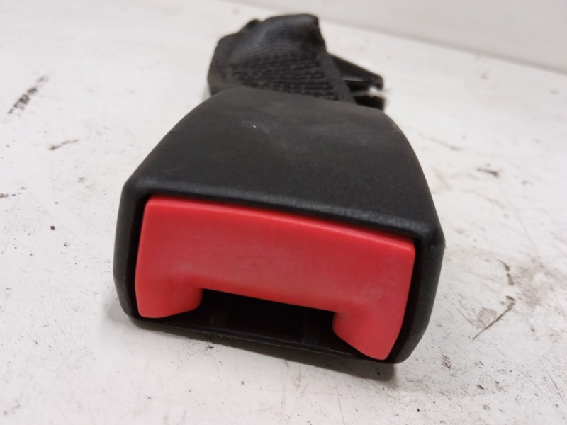 Recambio de anclaje cinturon trasero derecho para fiat 500 c (312_) 1.2 (312cxa1a, 312axa1a) referencia OEM IAM   