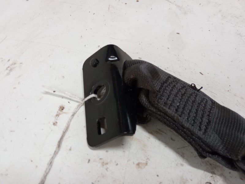 Recambio de anclaje cinturon trasero izquierdo para fiat 500 c (312_) 1.2 (312cxa1a, 312axa1a) referencia OEM IAM   