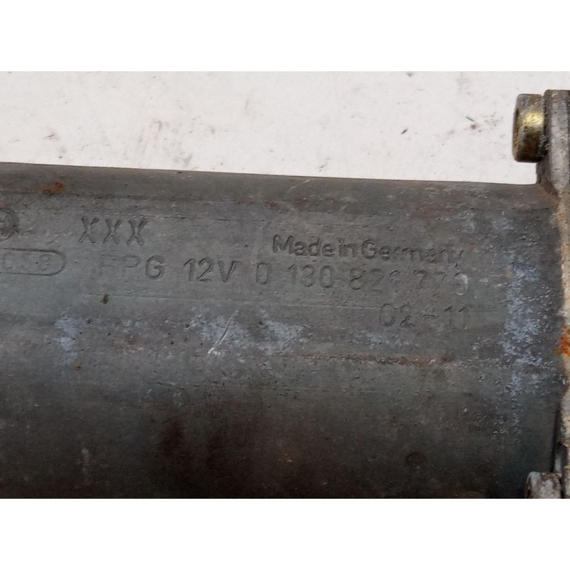 Recambio de motor elevaluna delantero izquierdo para ford mondeo iii (b5y) 2.0 16v referencia OEM IAM 0130821720  
