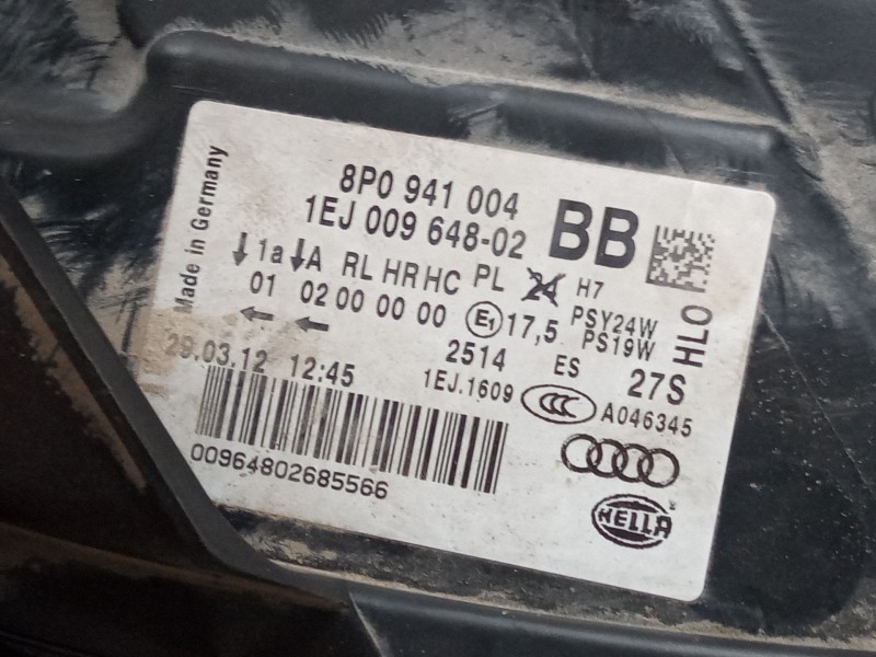 Recambio de faro derecho para audi a3 sportback (8pa) 1.6 tdi referencia OEM IAM 8P0941004  
