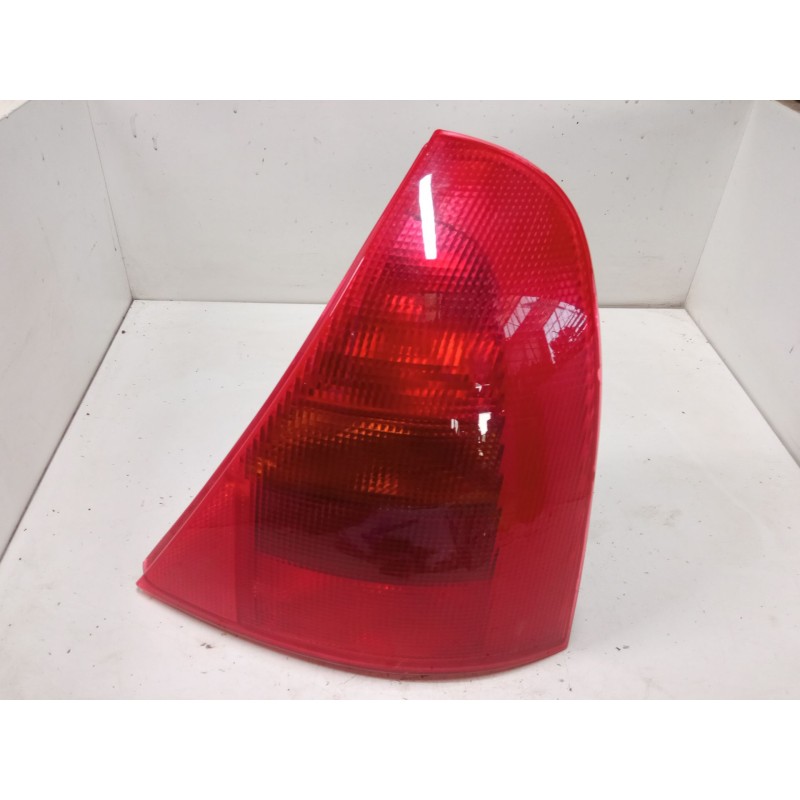 Recambio de piloto trasero derecho para renault clio ii (bb_, cb_) 1.9 dti (b/cb0u) referencia OEM IAM   