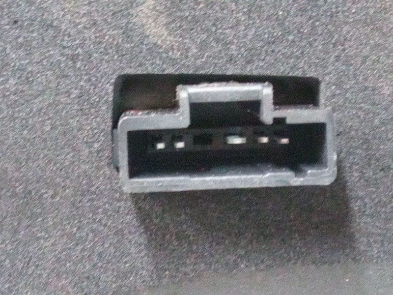 Recambio de piloto trasero derecho para dacia sandero (bs_) 1.2 16v referencia OEM IAM 8200734824  
