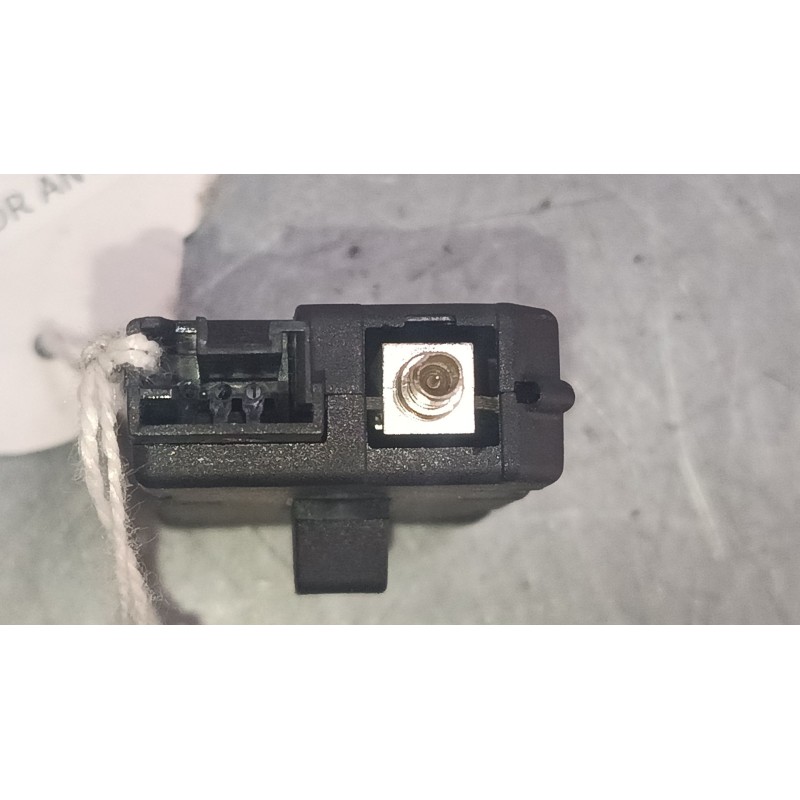 Recambio de amplificador antena para citroën c4 picasso ii 1.6 hdi 90 referencia OEM IAM 966383998000  