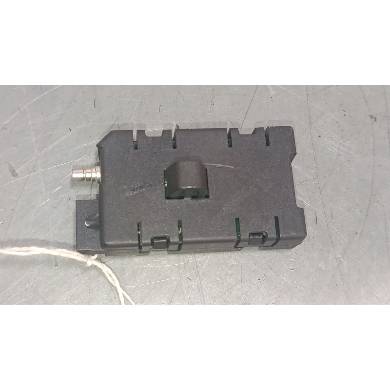 Recambio de amplificador antena para citroën c4 picasso ii 1.6 hdi 90 referencia OEM IAM 966383998000  