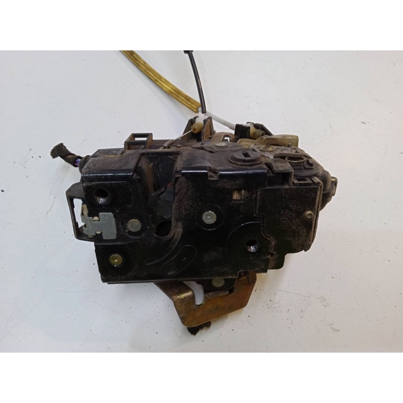 Recambio de cerradura puerta trasera derecha para audi a6 c5 (4b2) 2.5 tdi quattro referencia OEM IAM   