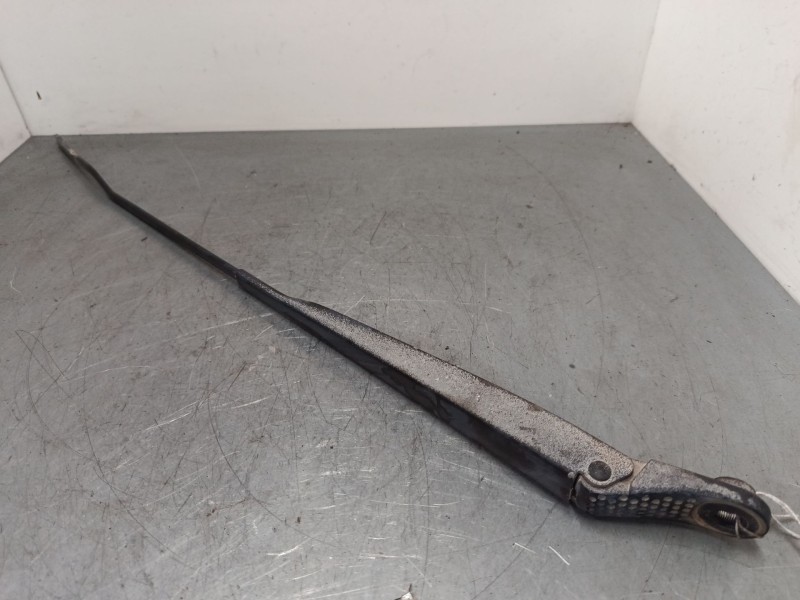 Recambio de brazo limpia delantero derecho para renault kangoo / grand kangoo ii (kw0/1_) 1.5 dci 85 (kw0k, kw0l, kw0b) referenc