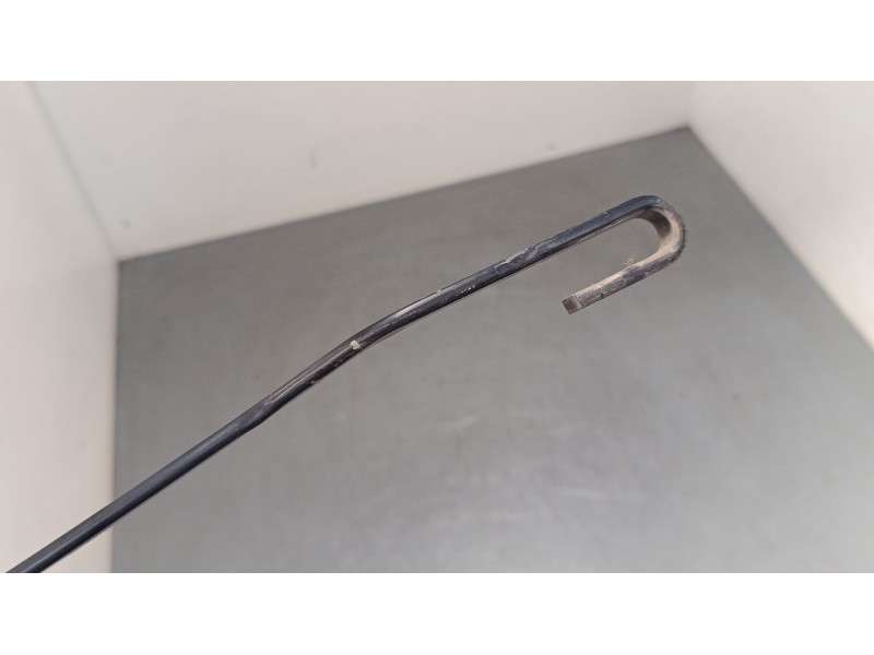 Recambio de brazo limpia delantero derecho para opel vectra c (z02) 1.9 cdti (f69) referencia OEM IAM   