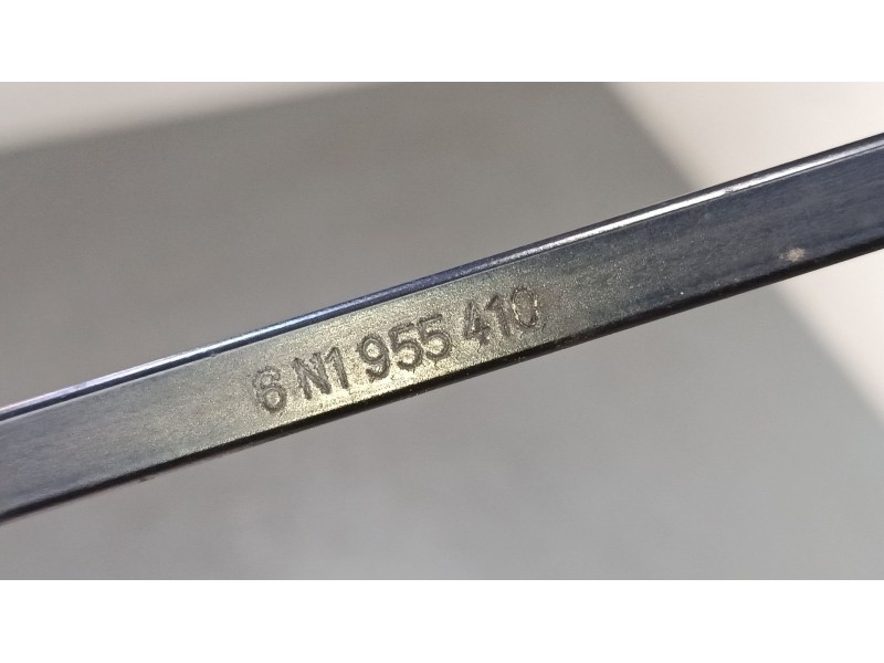 Recambio de brazo limpia delantero derecho para volkswagen polo iii (6n1) 60 1.4 referencia OEM IAM   