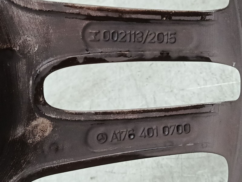 Recambio de llanta aluminio 18´´ para mercedes-benz clase a (w176) a 220 d (176.003) referencia OEM IAM A1764010700  