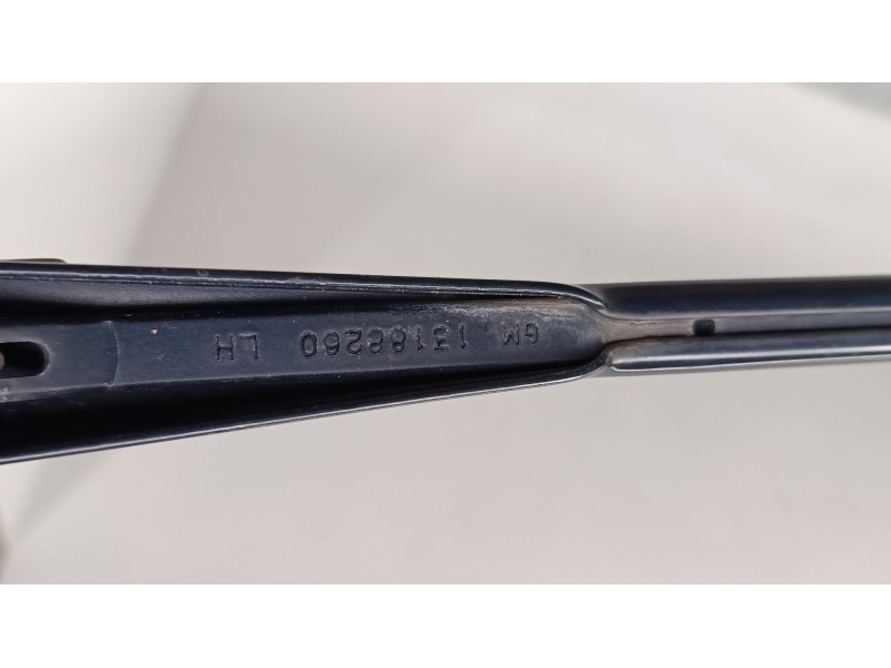 Recambio de brazo limpia delantero izquierdo para opel vectra c (z02) 1.9 cdti (f69) referencia OEM IAM   