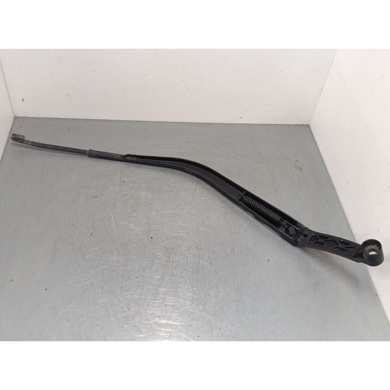 Recambio de brazo limpia delantero derecho para mitsubishi outlander ii (cw_w) 2.0 di-d (cw8w) referencia OEM IAM   