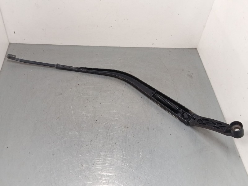 Recambio de brazo limpia delantero derecho para mitsubishi outlander ii (cw_w) 2.0 di-d (cw8w) referencia OEM IAM   