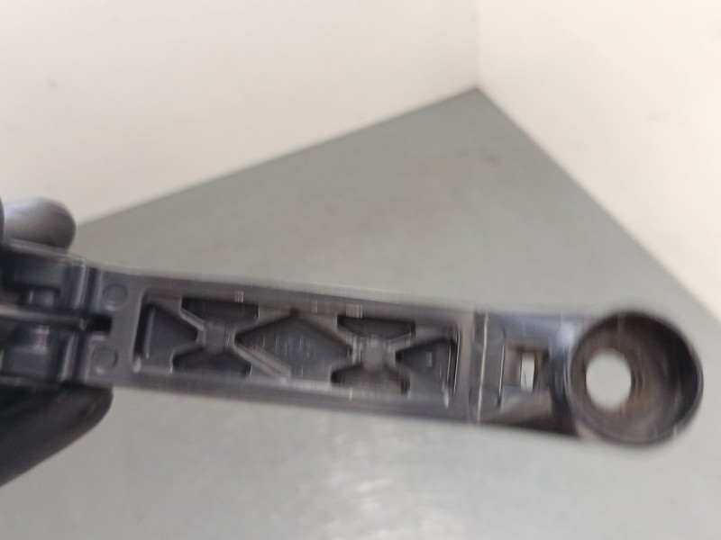 Recambio de brazo limpia delantero derecho para mitsubishi outlander ii (cw_w) 2.0 di-d (cw8w) referencia OEM IAM   