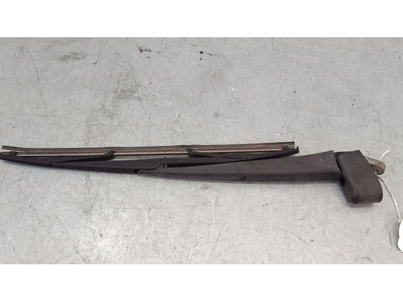 Recambio de brazo limpia trasero para renault megane iii hatchback (bz0/1_, b3_) 1.6 16v (bz1b, bz1h) referencia OEM IAM   