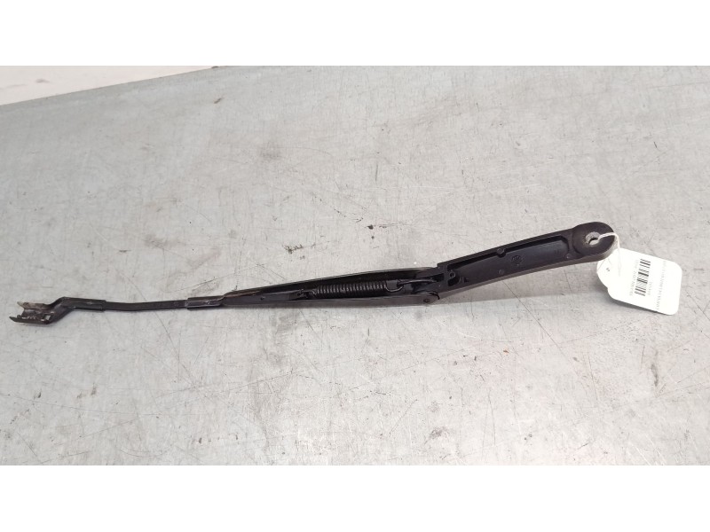 Recambio de brazo limpia delantero izquierdo para volkswagen tiguan (ad1, ax1) 2.0 tdi referencia OEM IAM   