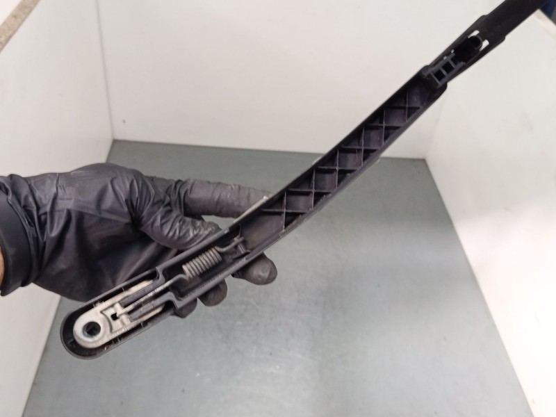 Recambio de brazo limpia trasero para ford fiesta vi (cb1, ccn) 1.4 tdci referencia OEM IAM   