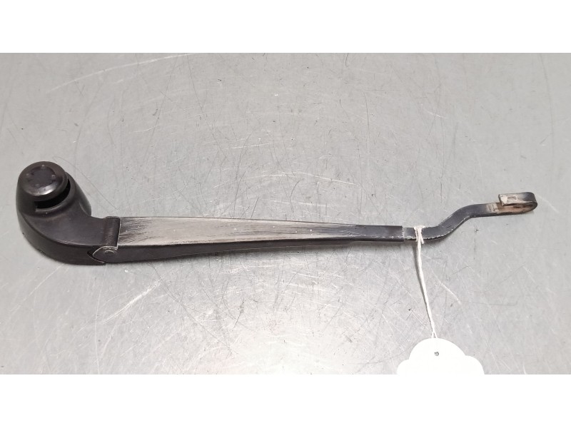 Recambio de brazo limpia trasero para seat leon (1m1) 1.9 tdi referencia OEM IAM   