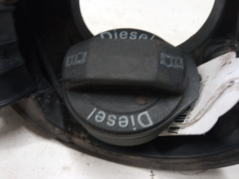 Recambio de tapa exterior combustible para audi a3 sportback (8pa) 1.6 tdi referencia OEM IAM   