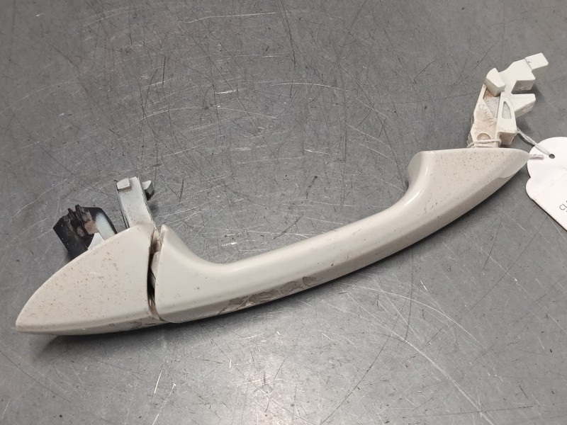 Recambio de maneta exterior puerta delantera derecha para mercedes-benz clase a (w176) a 220 d (176.003) referencia OEM IAM A204